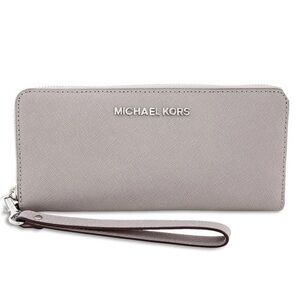 🩶🤍NWT-Michael Kors Jet Set Saffiano Pearl Grey Zip Wallet/ Wristlet🩶🤍
